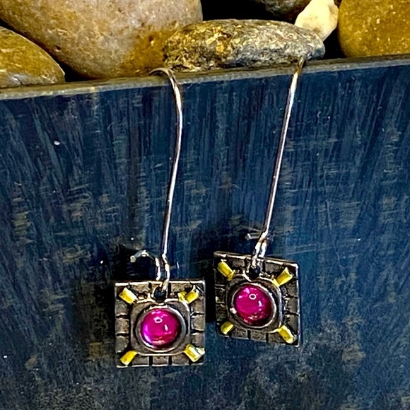 Silver Pink Rhinestone Earrings - Picture 1 of 2